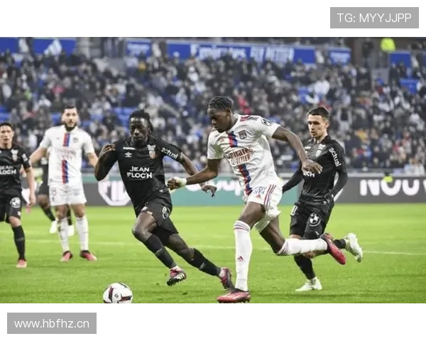 马赛防守表现强劲,持续吸引外界关注与分析 马赛防守表现强劲,持续吸引外界关注与分析